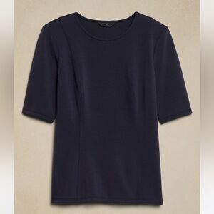 Soft Touch Fitted Top
Size- S. Preppy Navy